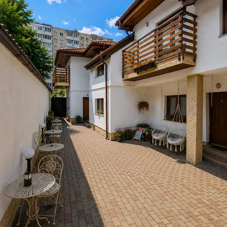 Vila F&C-2